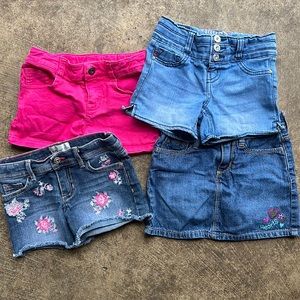 Lot of girls shorts size 6